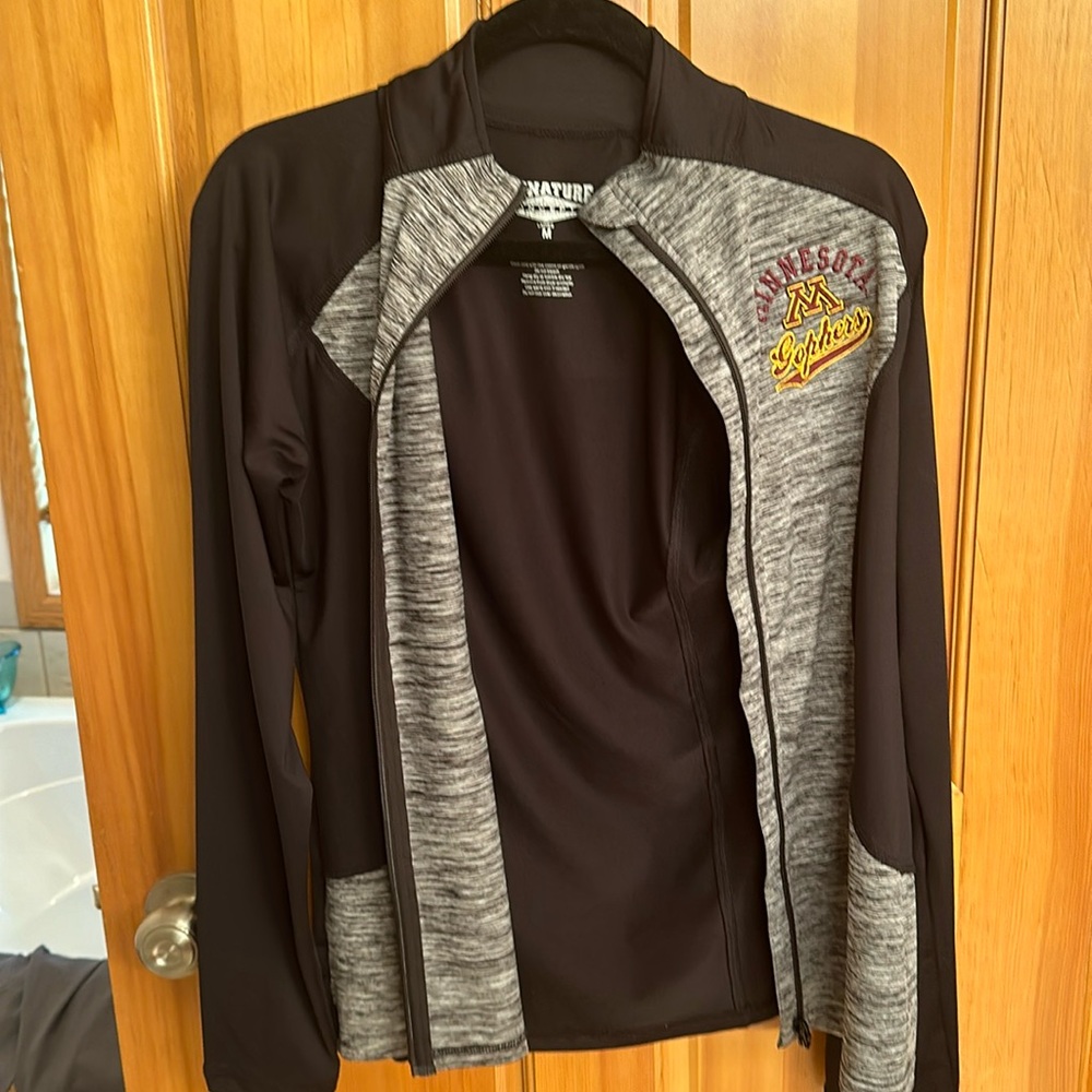 Women’s Minnesota Gophers full zip up